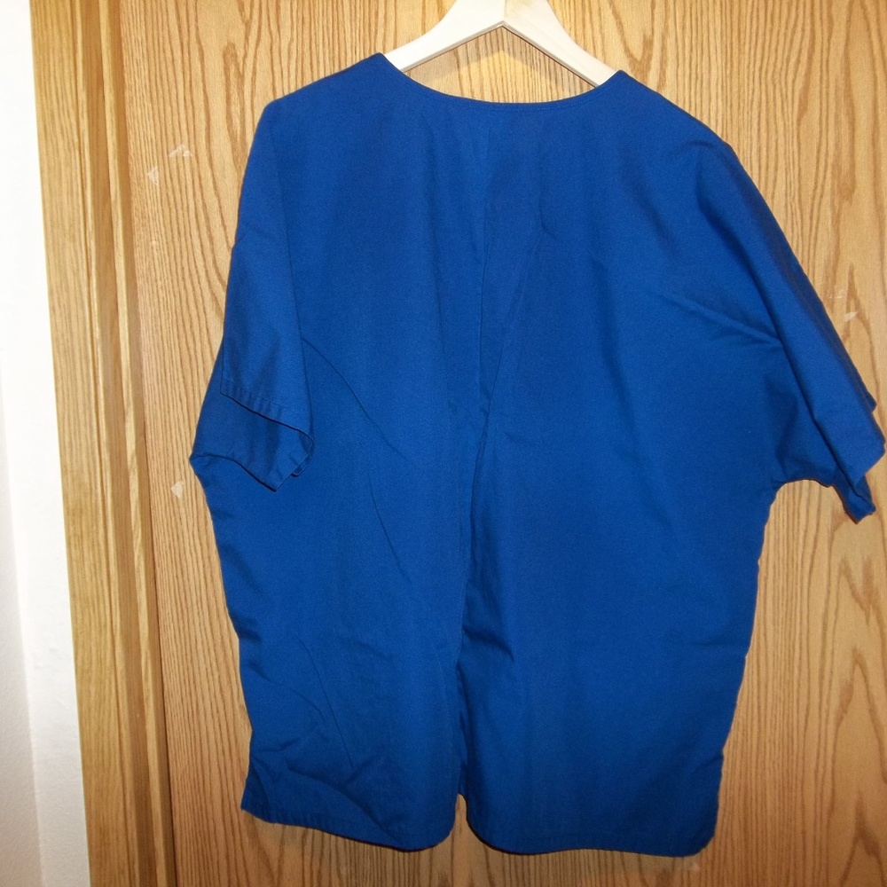 Scrub Top / Pants set - Picture 2 of 4